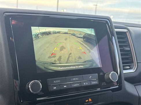 Certified 2022 Nissan Frontier SV image 17