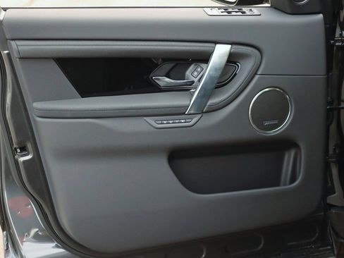 Certified 2025 Land Rover Discovery Sport S image 10