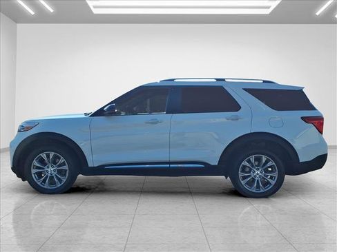 Used 2023 Ford Explorer Limited AWD/4WD image 6