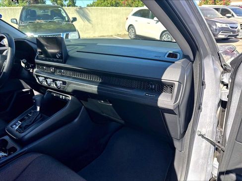 Used 2023 Honda CR-V EX image 18