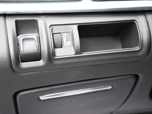 Used 2019 Cadillac XTS Luxury FWD image 28