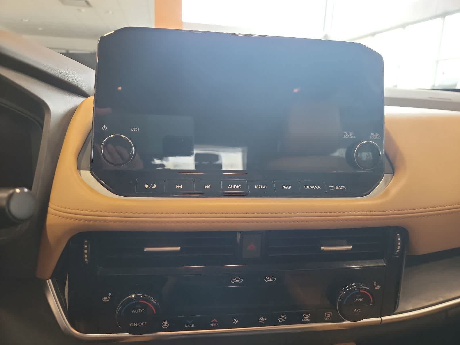 Used 2022 Nissan Rogue Platinum w/ Head-Up Display Package FWD image 24