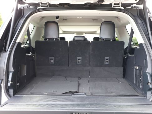 Used 2025 Ford Expedition Max Platinum AWD/4WD image 15
