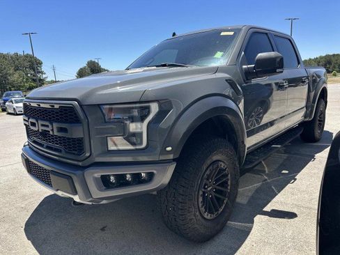 Used 2020 Ford F150 Raptor w/ Equipment Group 802A Luxury AWD/4WD image 3