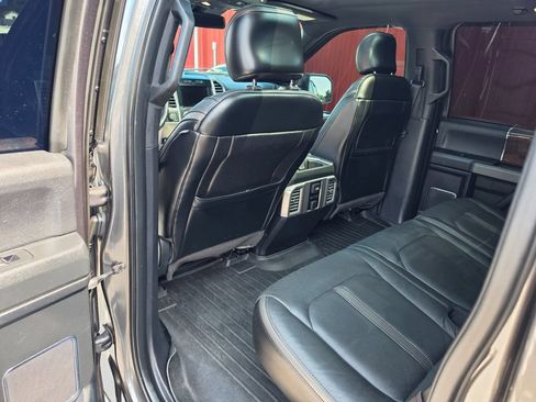 Used 2015 Ford F150 Platinum w/ Equipment Group 701A Luxury AWD/4WD image 22