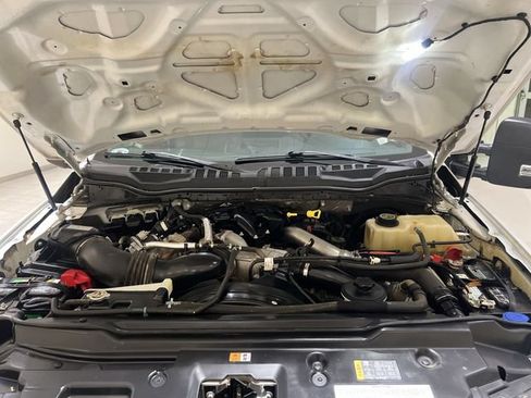Certified 2019 Ford F250 XL w/ XL Value Package AWD/4WD image 23
