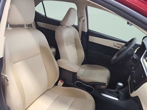 Used 2017 Toyota Corolla LE FWD image 13