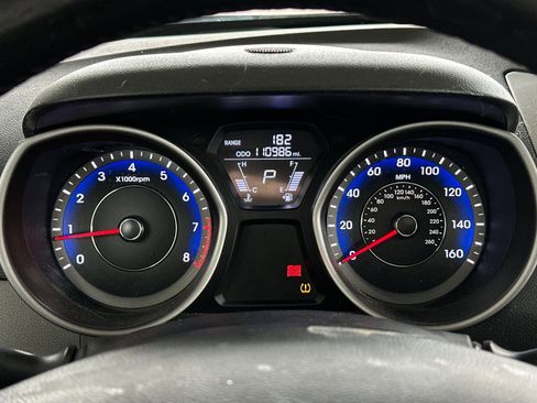 Used 2013 Hyundai Elantra Limited image 20