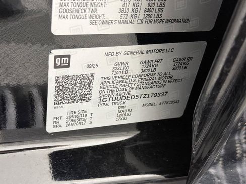 Certified 2026 GMC Sierra 1500 SLT AWD/4WD image 30