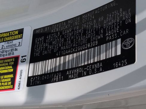 Used 2025 Toyota Camry LE FWD image 35