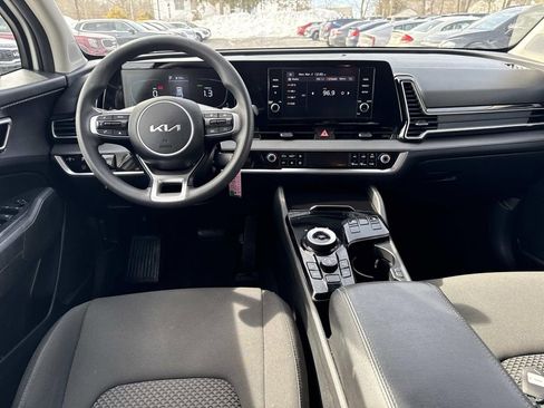 Used 2023 Kia Sportage LX image 14