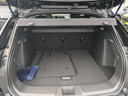 New 2026 Chevrolet Trax RS w/ Driver Confidence Package FWD image 47