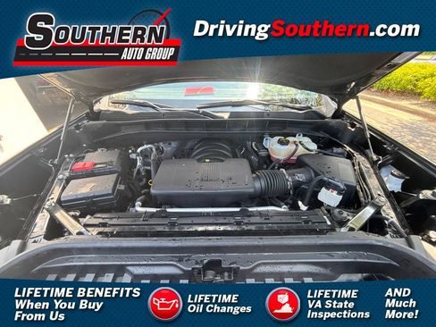 Used 2025 GMC Sierra 1500 SLT RWD image 1