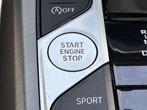 Used 2025 BMW 230i Coupe w/ M Sport Package RWD image 31