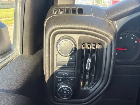 Used 2020 Chevrolet Silverado 2500 Custom w/ Custom Value Package AWD/4WD image 7