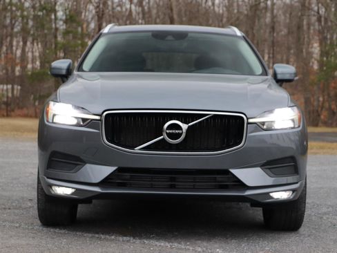 Used 2021 Volvo XC60 T5 Momentum w/ Premium Package image 44