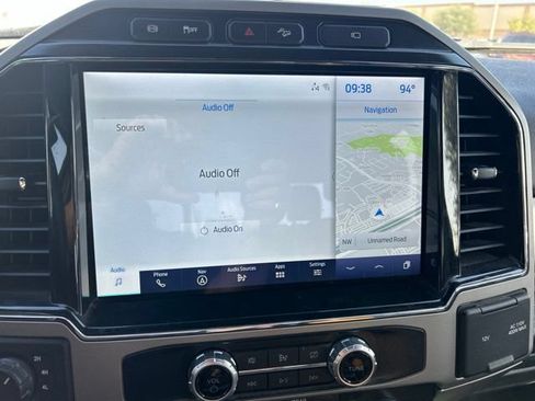 Used 2022 Ford F250 Lariat w/ Lariat Value Package AWD/4WD image 16
