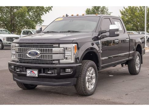Used 2019 Ford F350 Platinum AWD/4WD image 7