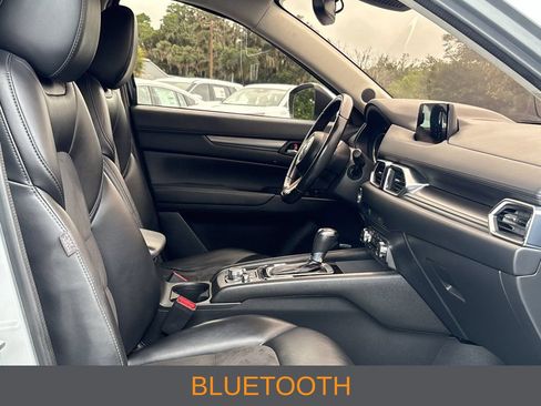 Used 2018 MAZDA CX-5 Touring w/ Preferred Equipment Package FWD image 4