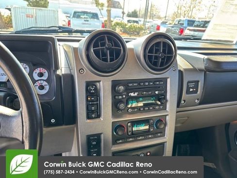 Used 2003 HUMMER H2 w/ Preferred Equipment Group image 18