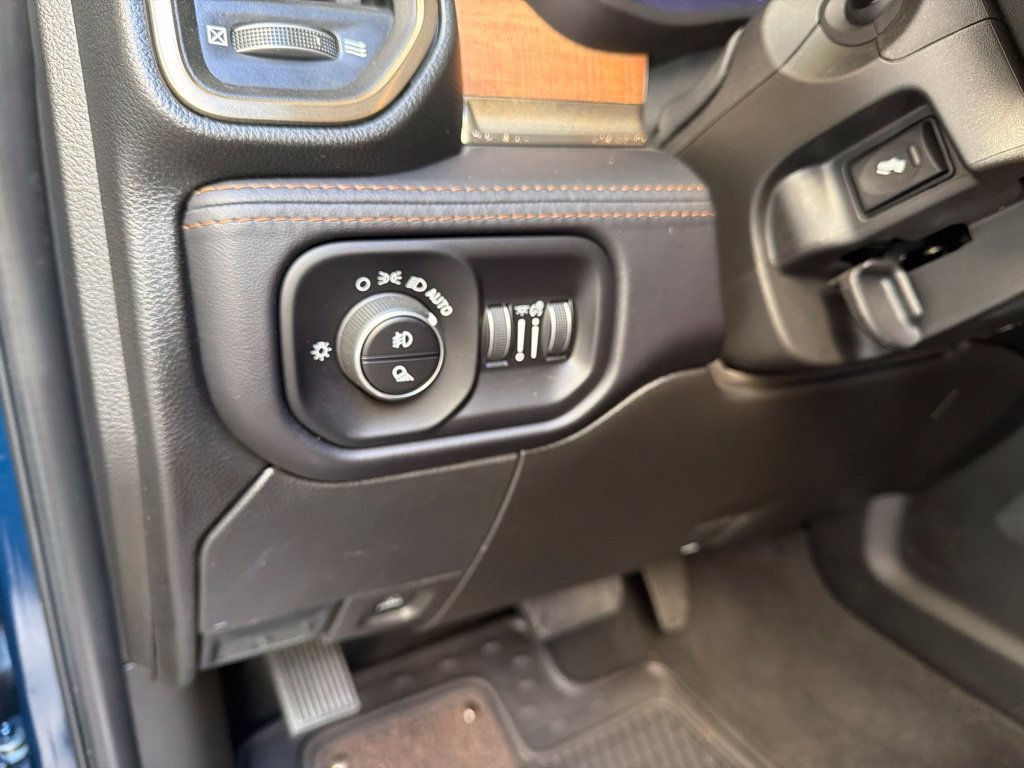 Used 2023 RAM 3500 Limited AWD/4WD image 45