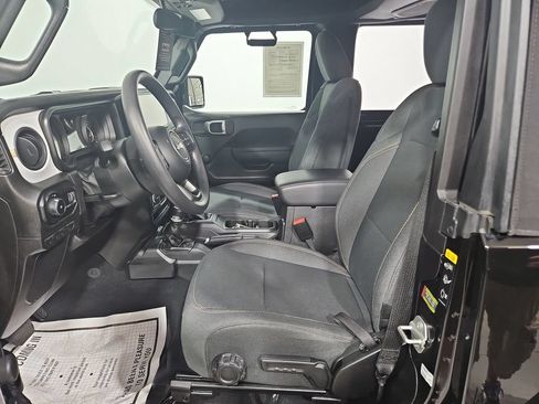 Used 2024 Jeep Wrangler Sport AWD/4WD image 10