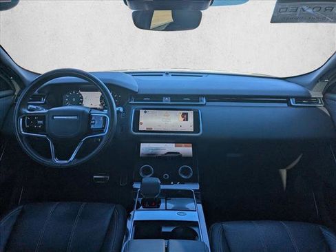 Used 2022 Land Rover Range Rover Velar R-Dynamic S image 19