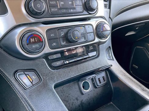 Used 2017 Chevrolet Tahoe LT w/ Luxury Package image 33