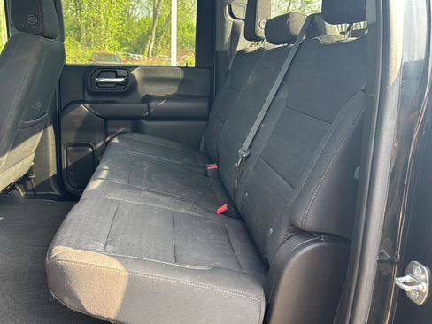 Used 2024 Chevrolet Silverado 2500 Custom w/ Custom Value Package AWD/4WD image 10