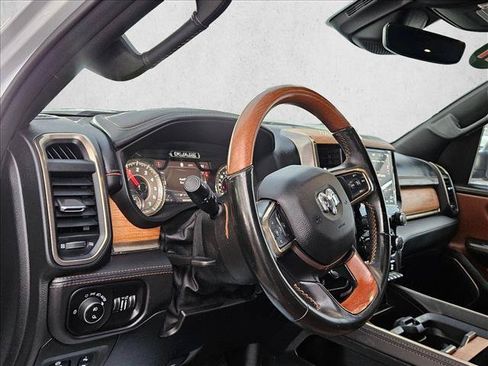 Used 2021 RAM 1500 Limited AWD/4WD image 10