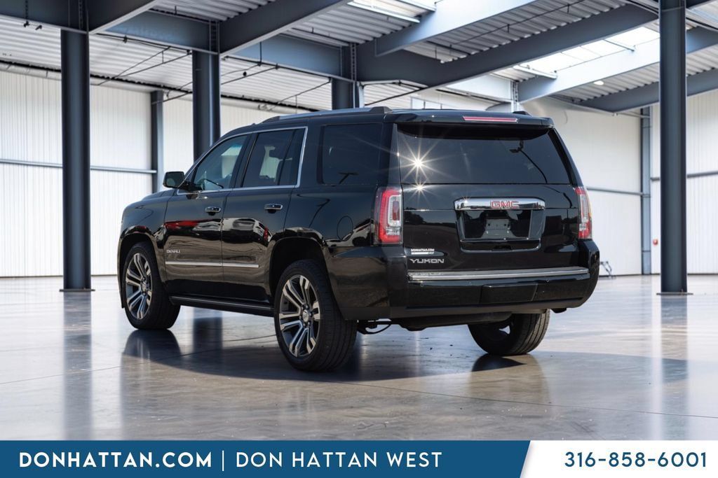 Used 2019 GMC Yukon Denali w/ Denali Ultimate Package AWD/4WD image 23