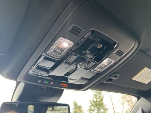 New 2026 GMC Yukon Denali AWD/4WD image 30