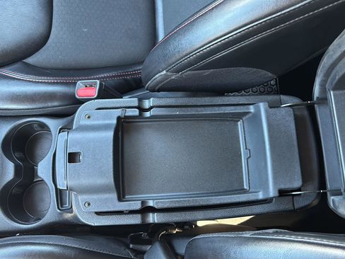 Used 2020 Jeep Cherokee Trailhawk w/ Cold Weather Group image 31