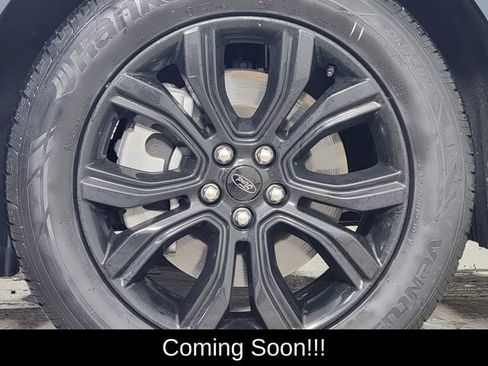 Used 2023 Ford Edge SE w/ Black Appearance Package image 10