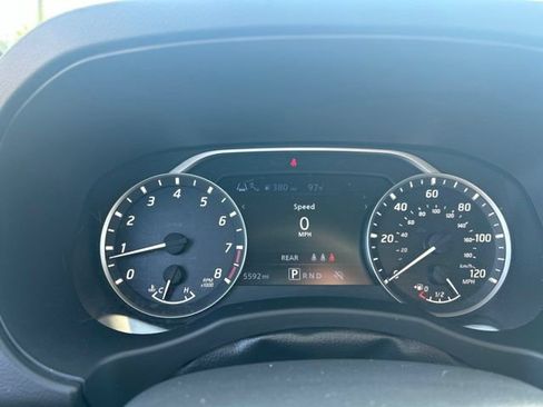 Used 2025 Nissan Frontier SV RWD image 23
