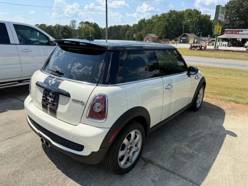 Used 2010 MINI Cooper S FWD image 3