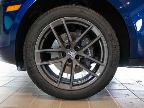 New 2026 Porsche Macan Turbo AWD/4WD image 11