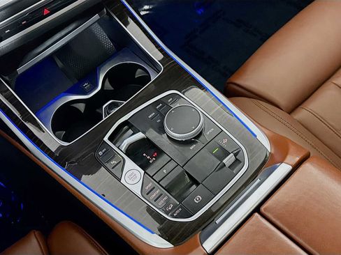 Used 2023 BMW X7 xDrive40i image 18