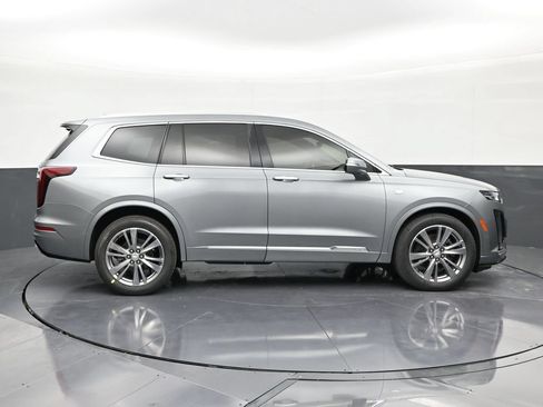 Certified 2023 Cadillac XT6 Premium Luxury w/ Technology Package FWD image 6