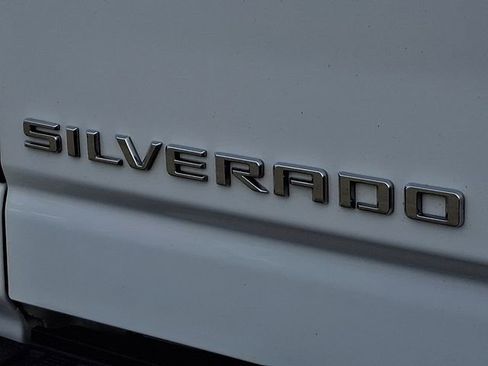 Used 2023 Chevrolet Silverado 3500 LTZ w/ LTZ Convenience Package image 32