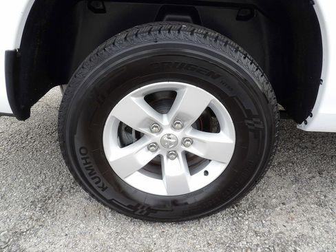 Used 2021 RAM 1500 Tradesman w/ Chrome Appearance Group image 39