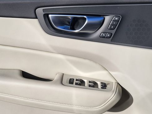 Certified 2024 Volvo XC60 T8 Plus w/ Protection Package Premier image 9