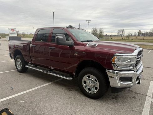 Used 2024 RAM 2500 Tradesman w/ Chrome Appearance Group image 3