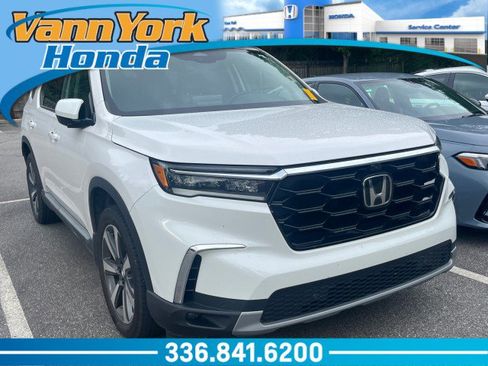 Certified 2023 Honda Pilot Elite image 1