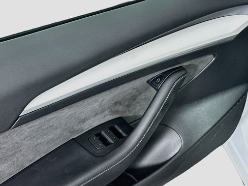 Used 2023 Tesla Model 3 Standard Range RWD image 15