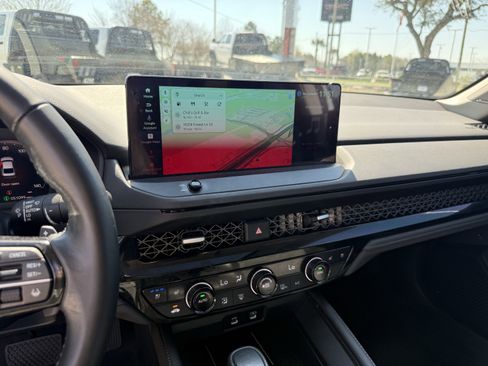 Used 2023 Honda Accord Touring image 19