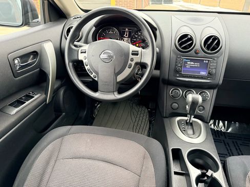 Used 2011 Nissan Rogue SV w/ Premium Pkg image 8