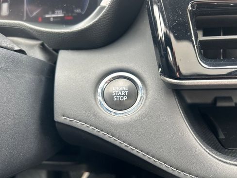 Used 2023 Toyota Highlander Limited image 26