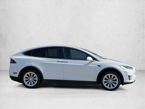 Used 2020 Tesla Model X Long Range AWD/4WD image 4
