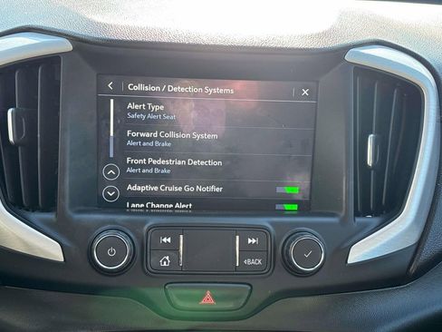 Used 2021 GMC Terrain SLT w/ Infotainment Package II image 25